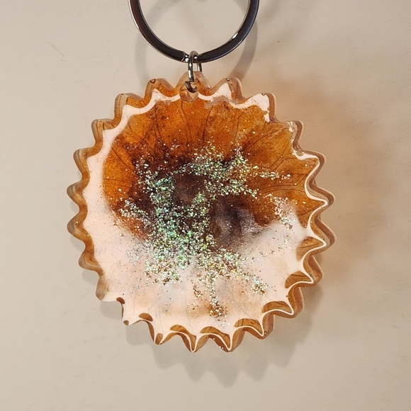 5 1/2” Handmade Resin Glitter Sunflower Keychain - Picture 4 of 6
